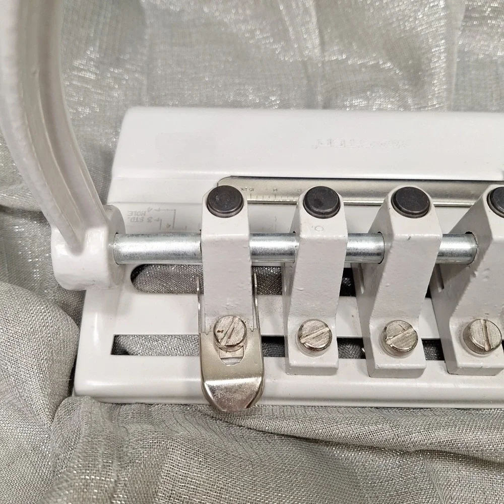MASTER 5 HOLE Punch Heads Heavy Steel up to‎ 40 Sheet Five 11/32